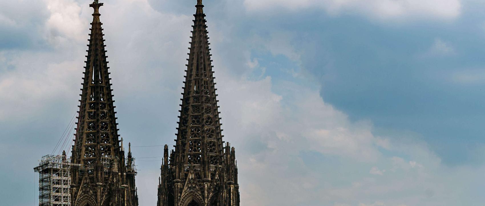 Kölner Dom von vorne